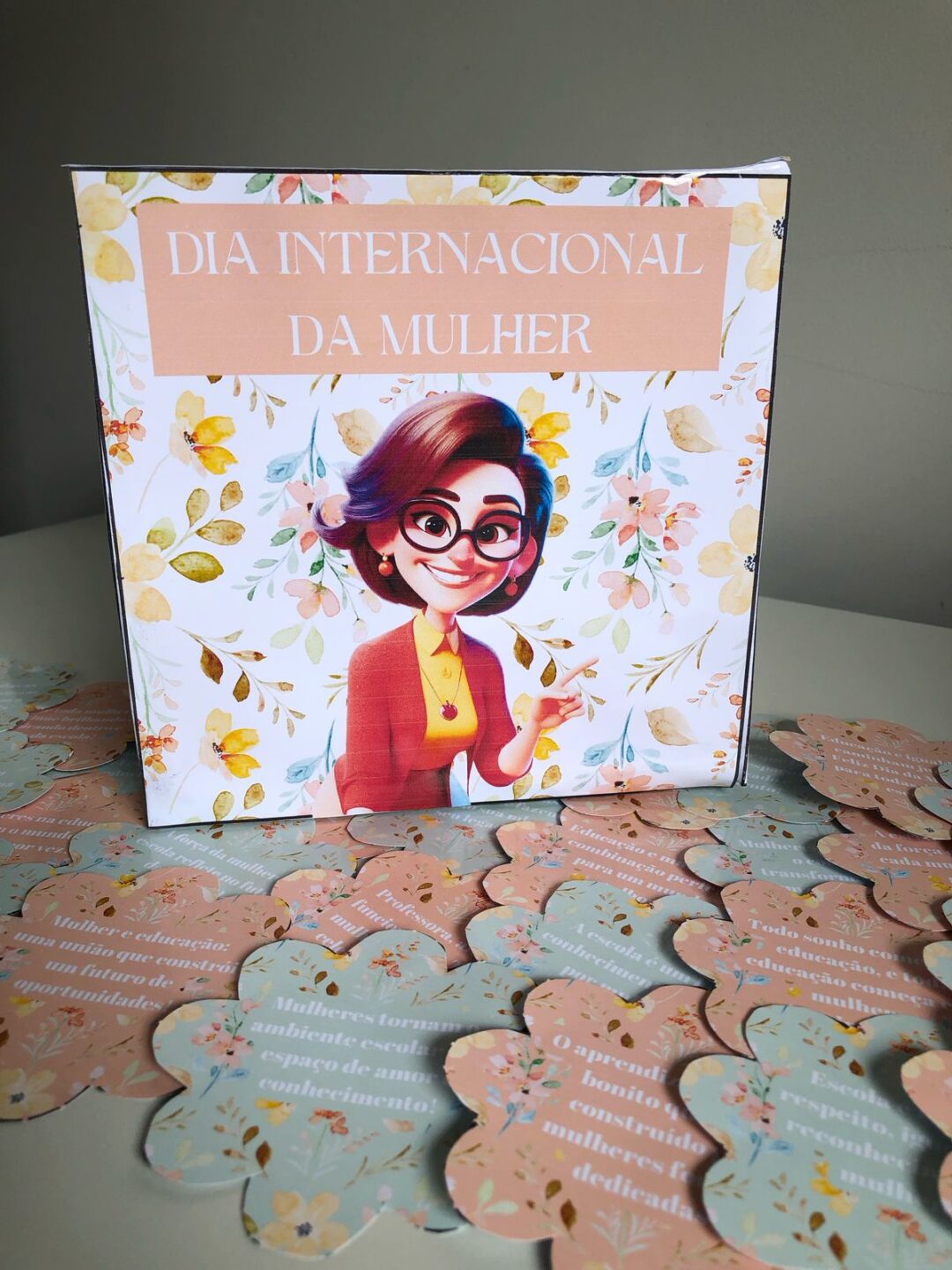 CAIXA PEDAGÓGICA / CAIXA MOTIVACIONAL: DIA DA MUHER