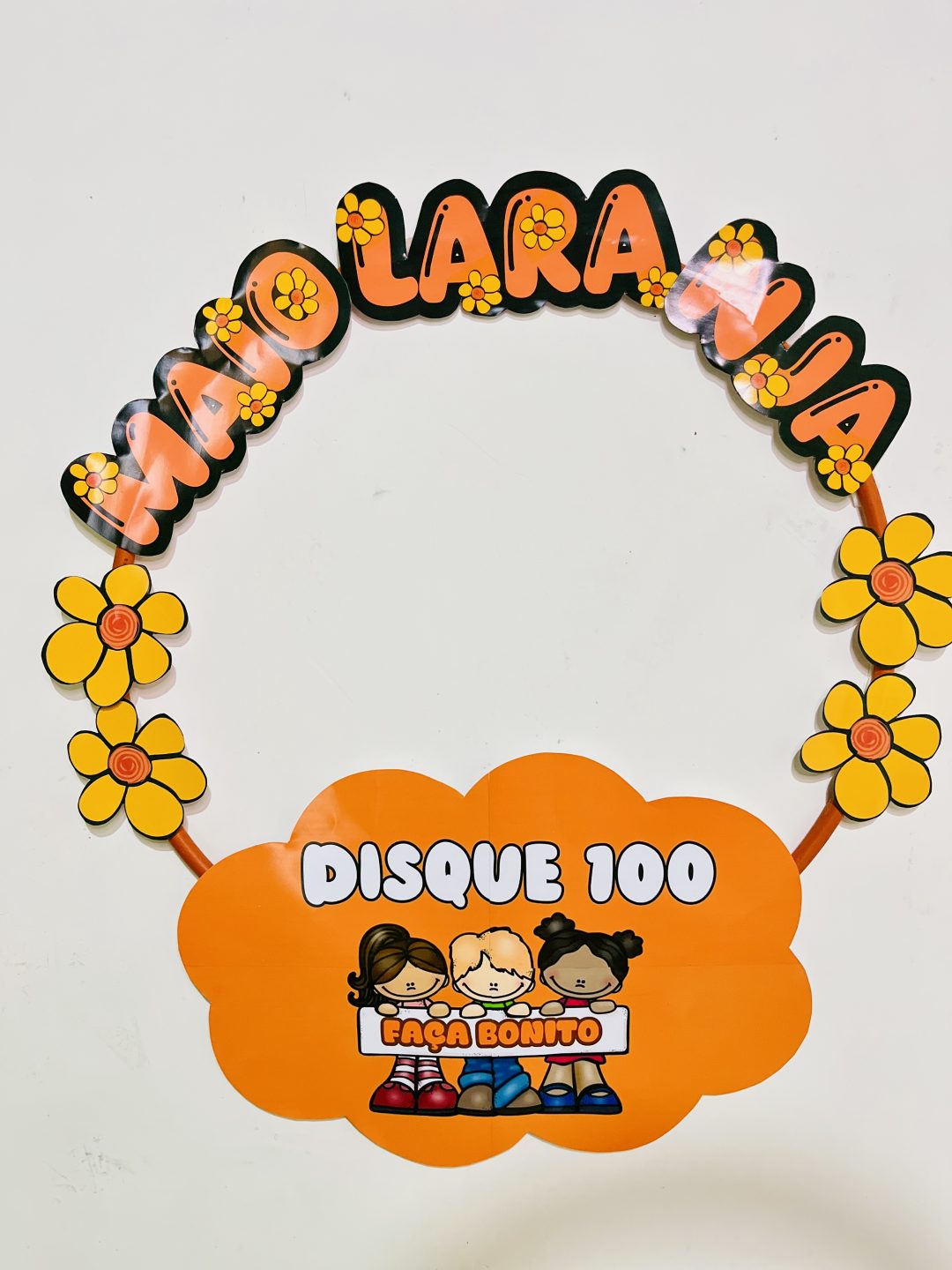MOLDURA PARA FOTO / BAMBOLÊ: MAIO LARANJA