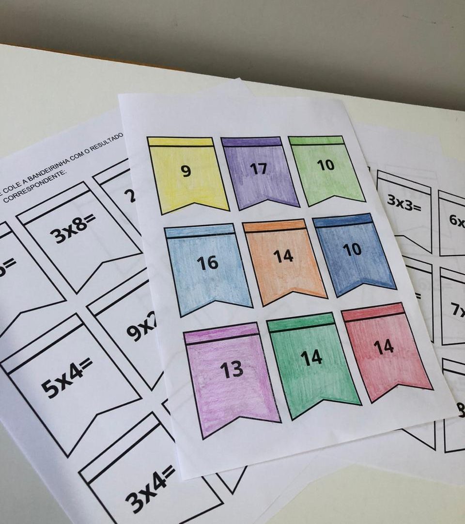 ATIVIDADE JUNINA: BANDEIRINHA DA MULTIPLICAÇÃO