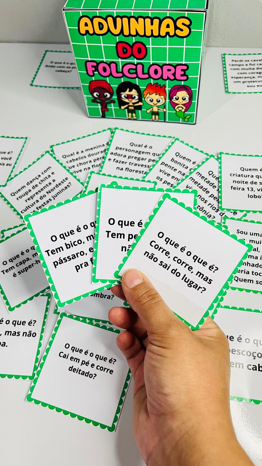 ADVINHA DO FOLCLORE / ADVINHAS FOLCLÓRICAS