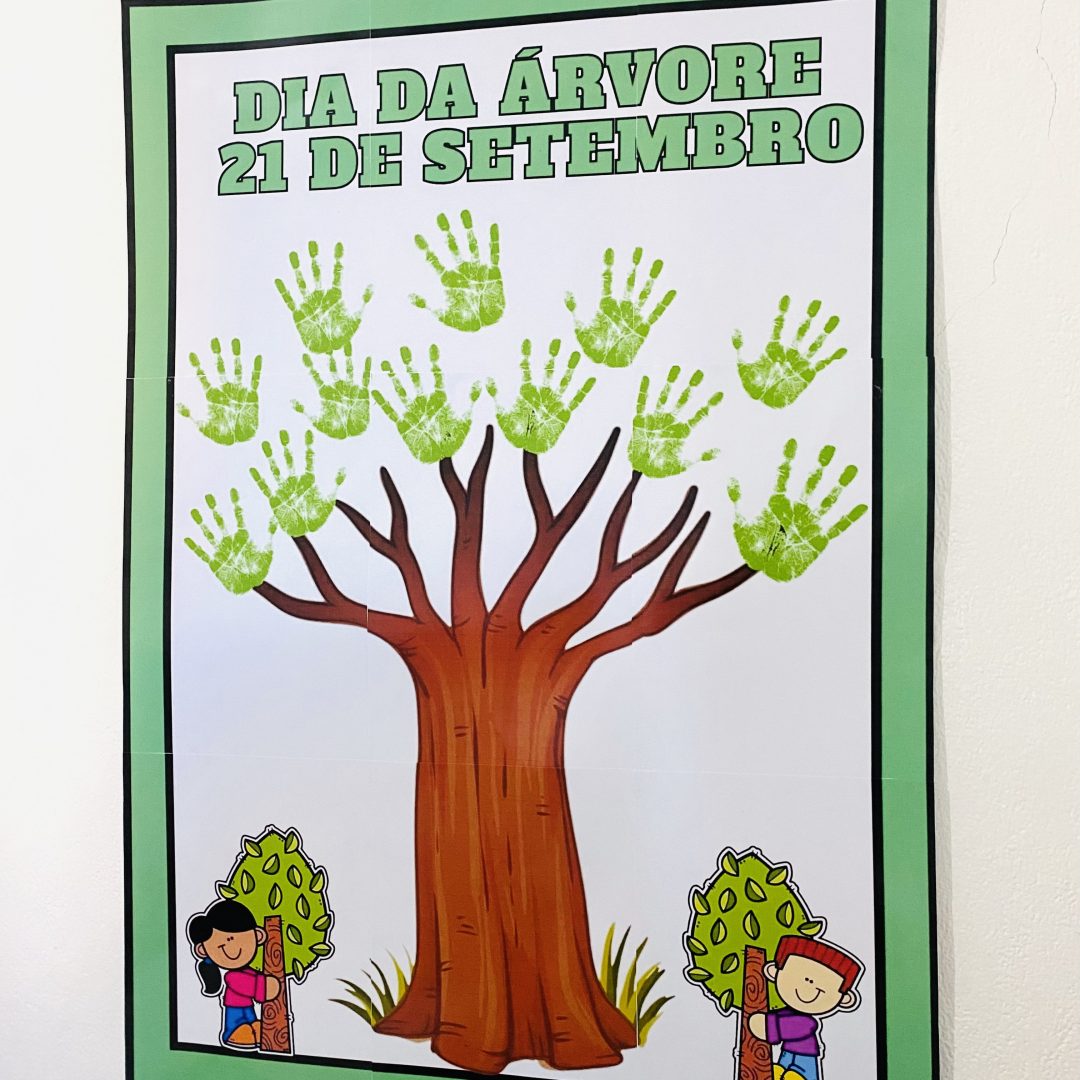 DECORAÇÃO / PAINEL COLABORATIVO: DIA DA ÁRVORE