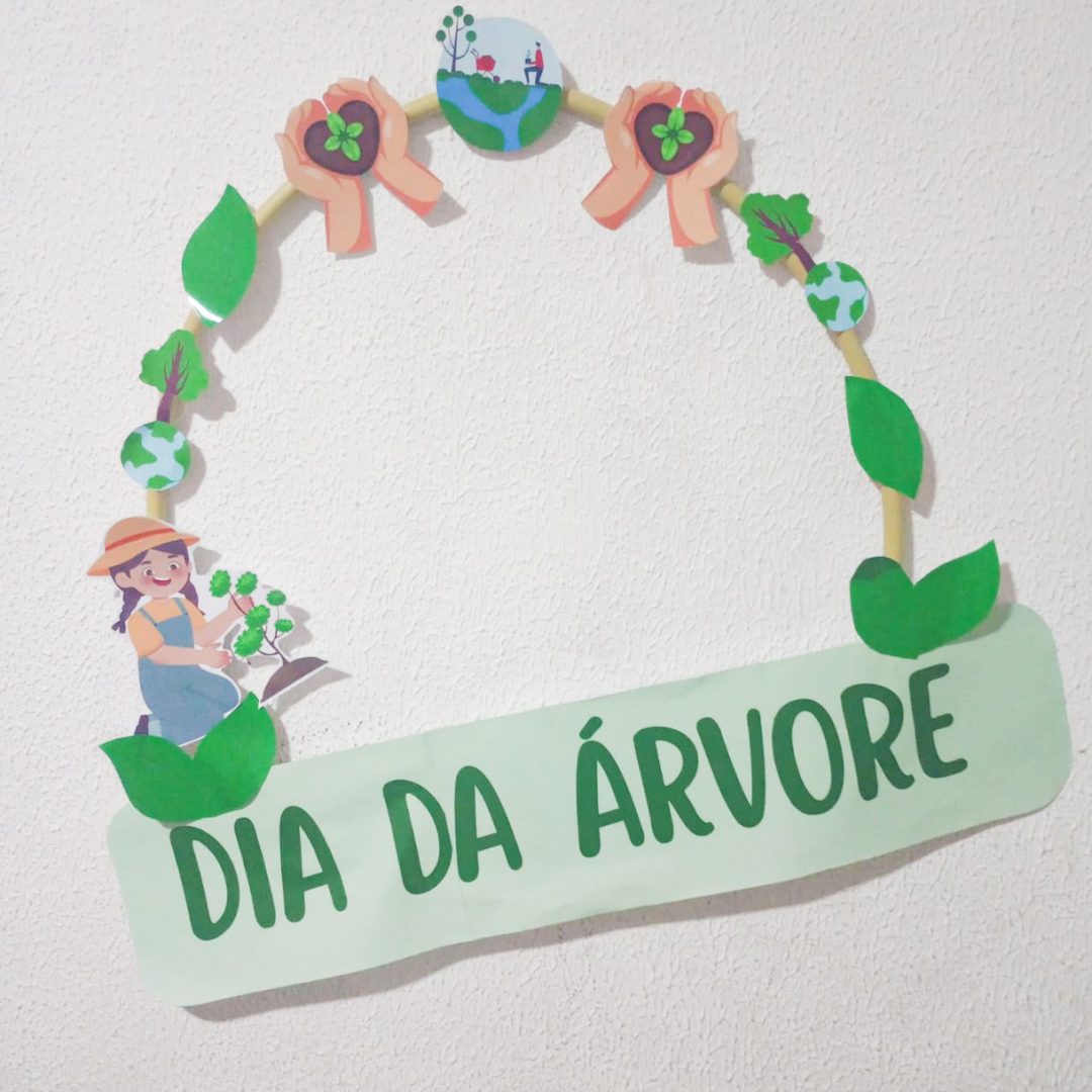 MOLDURA PARA FOTOS / BAMBOLÊ:DIA DA ÁRVORE