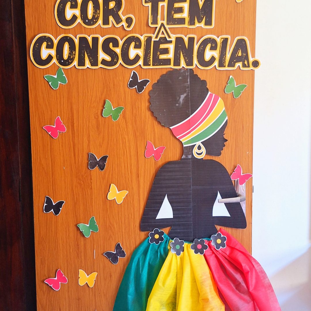 DECORAÇÃO  / PAINEL DE PORTA:  CONSCIÊNCIA NEGRA