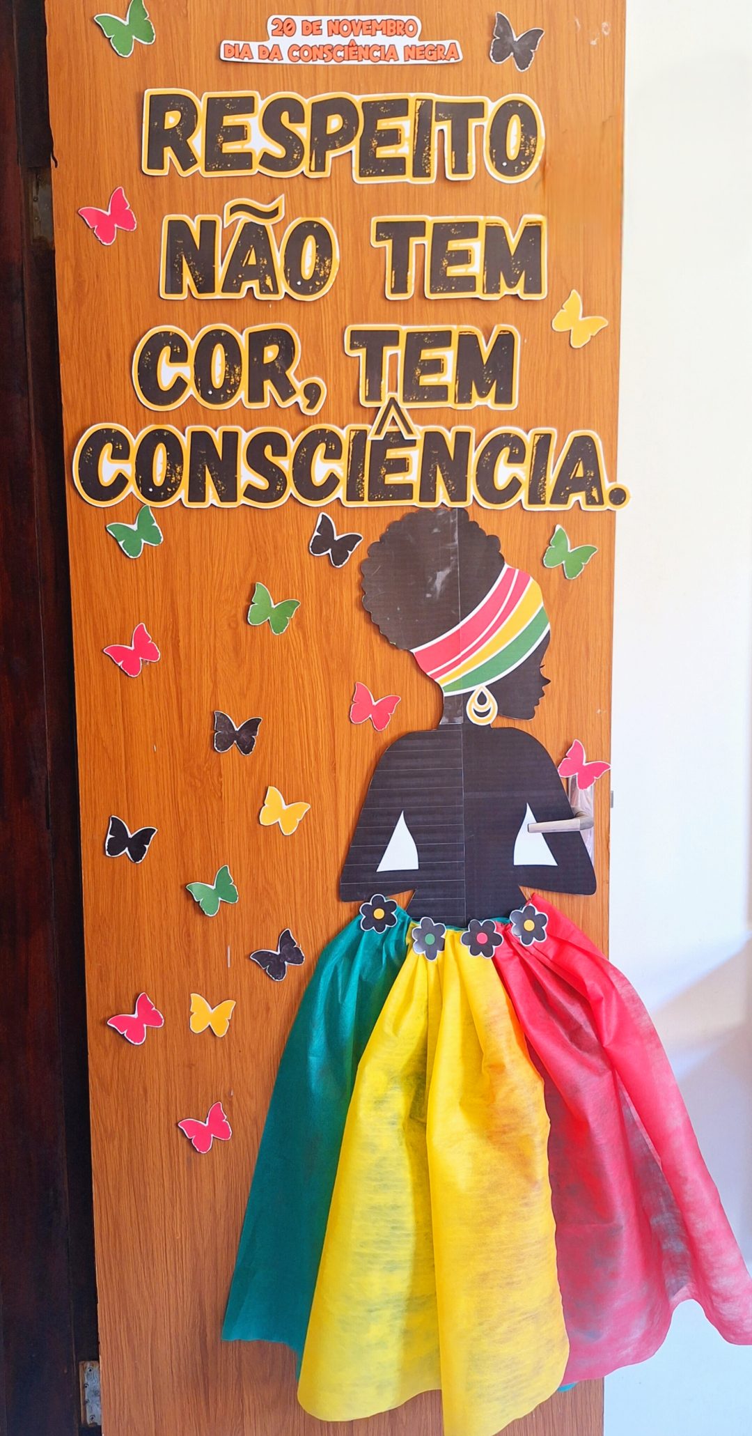 DECORAÇÃO  / PAINEL DE PORTA:  CONSCIÊNCIA NEGRA
